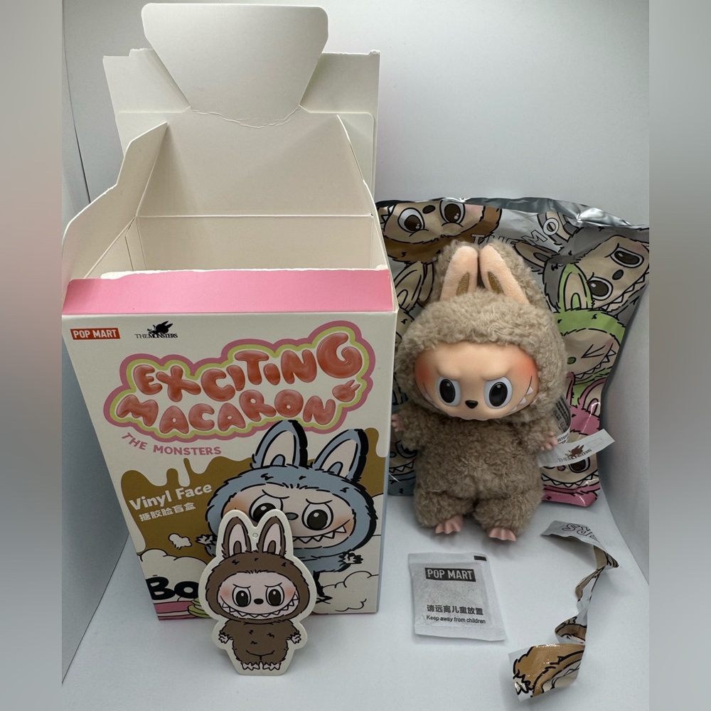 Pop Mart Exciting Macaron Toffee